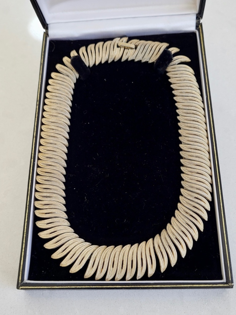 Rare Vintage 1955/60s Ciner Textured Matte Gold-Plated Choker Necklace